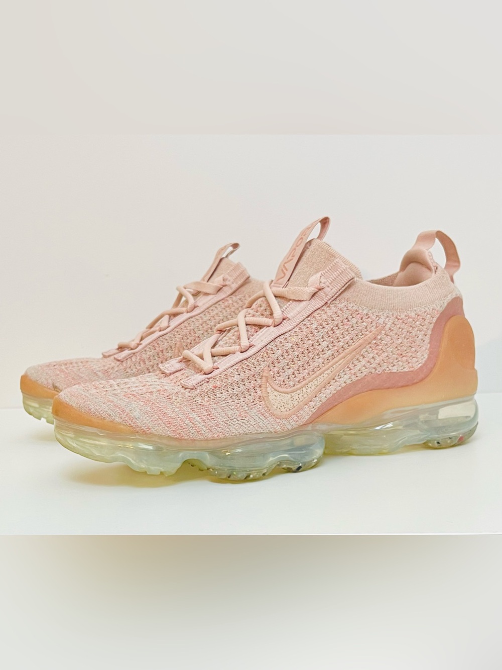 Nike Air VaporMax Flyknit "Pink Oxford"